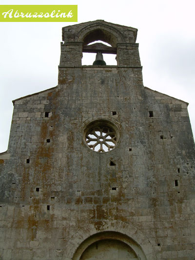 Santa Maria di Cartignano - main facade