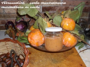 Marmellata di cachi - pronta per essere abbinata ai deliziosi formaggi abruzzesi